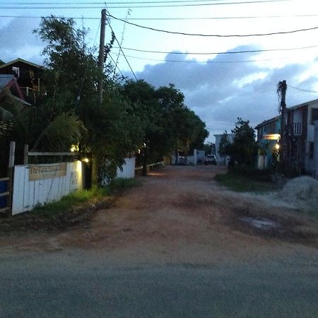 Placencia Hostel Luaran gambar