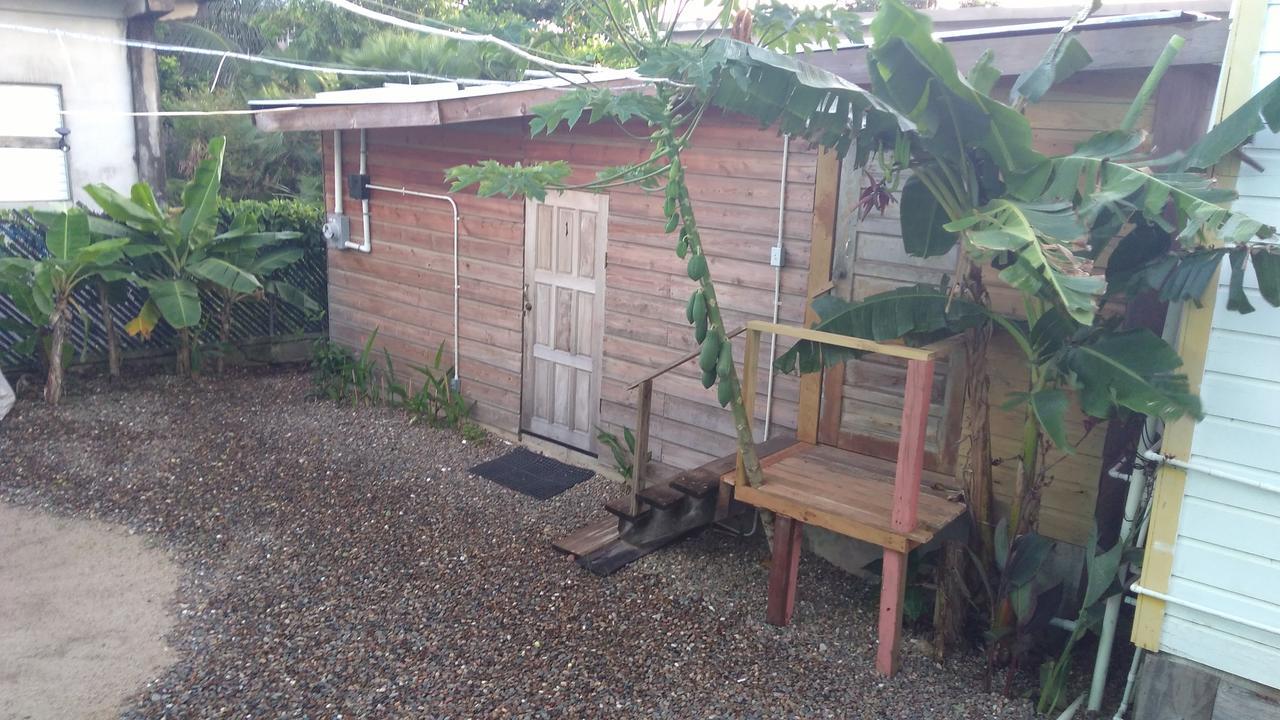 Placencia Hostel Luaran gambar
